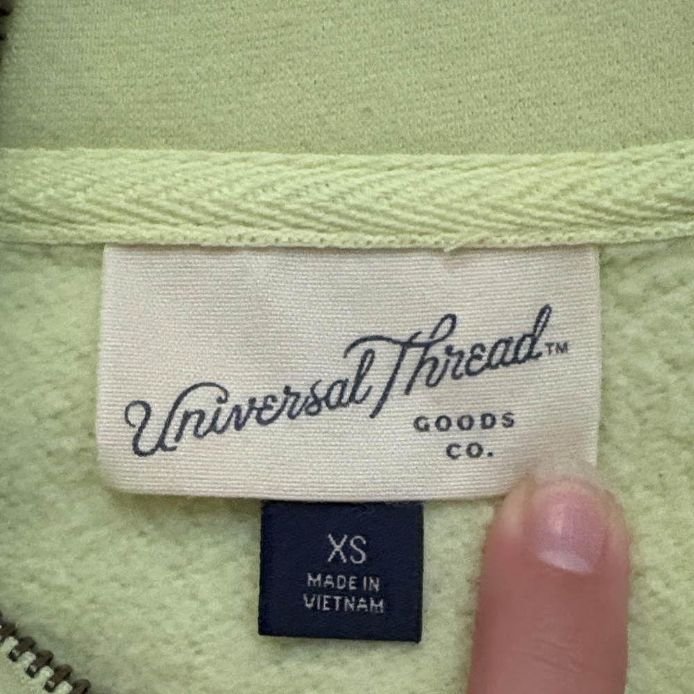 Universal Thread Light Green Zip-Up - Picture 2 of 7